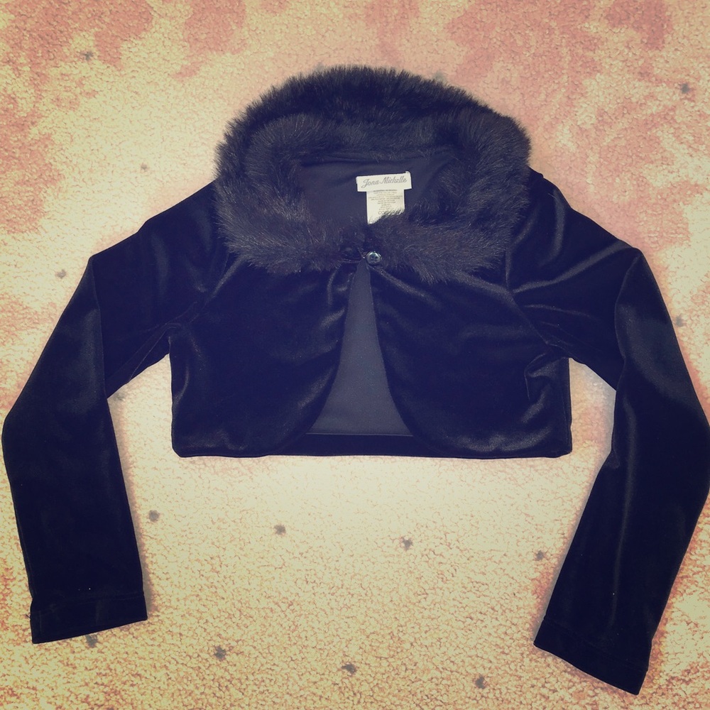 Jona Michelle - Black velvet Shrug Size 8
